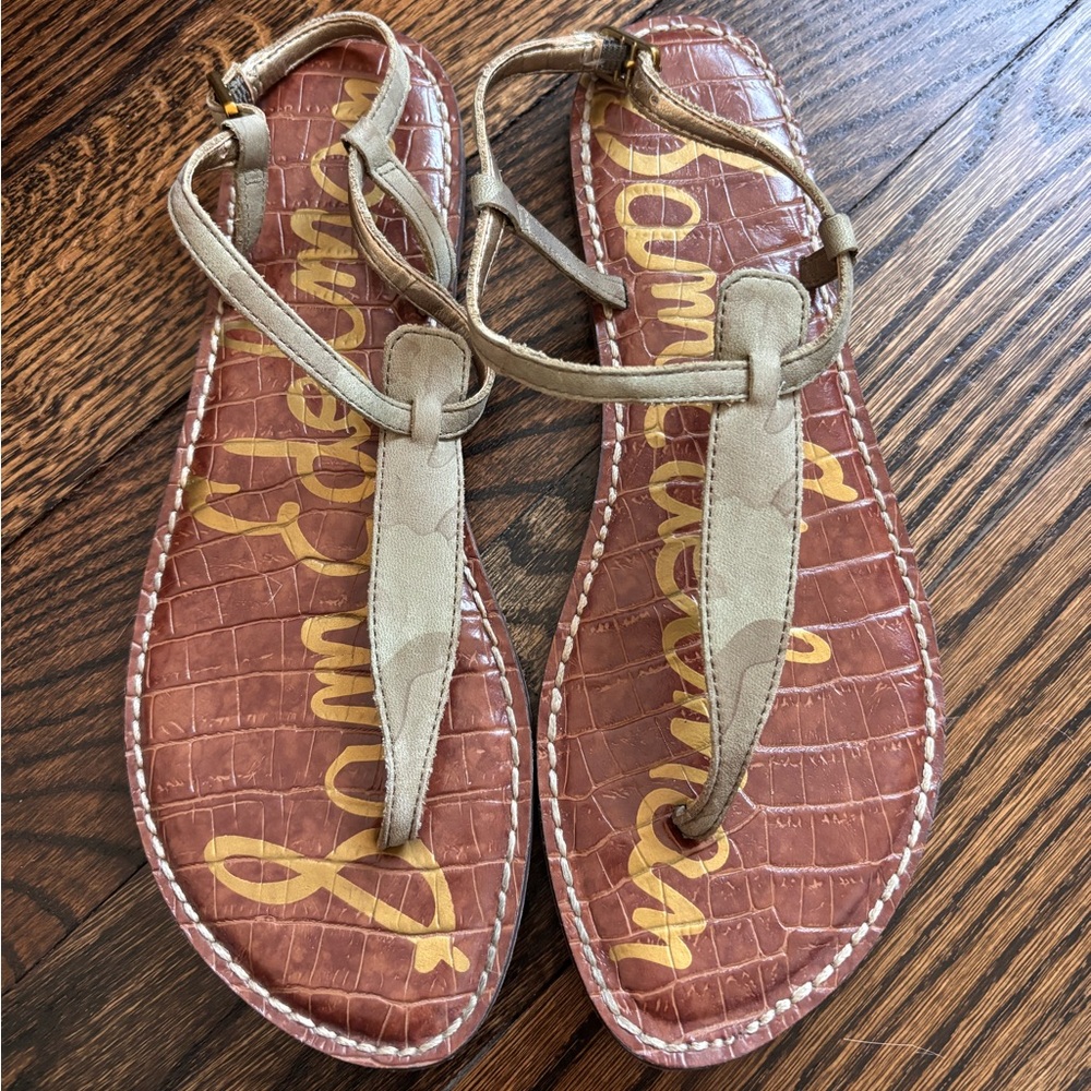 Sam Edelman Green Camouflage Gigi T-Strap Thong Sandals Size 8 Women’s